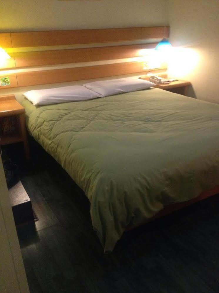 Home Inn Chongqing Jiangbei Airport Shuangfeng Road Luaran gambar